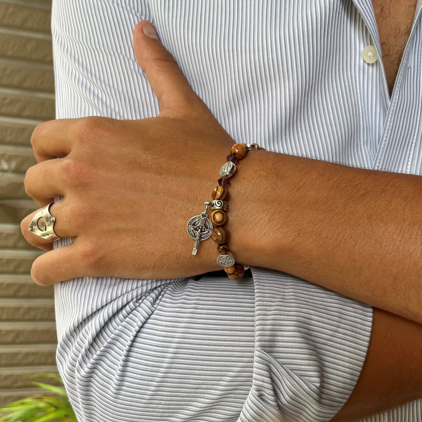 Gelang Swarovski Amethyst 5mm + 8mm Manik-manik Kayu Zaitun Salib Liontin Saint Benedict