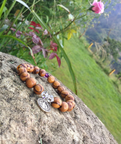 Gelang Kayu Saint Benedict Kristal Bening Swarovski 8250862
