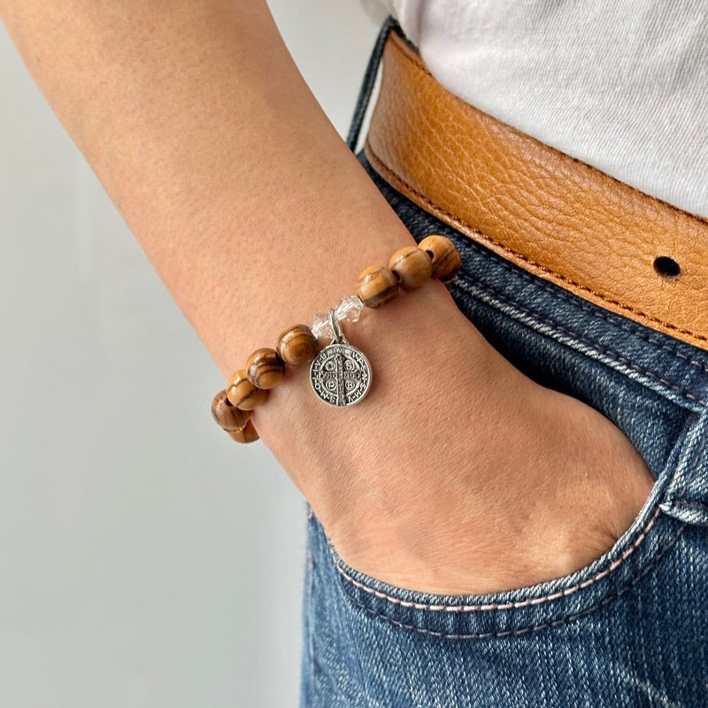 Gelang Kayu Saint Benedict Kristal Bening Swarovski 8250862